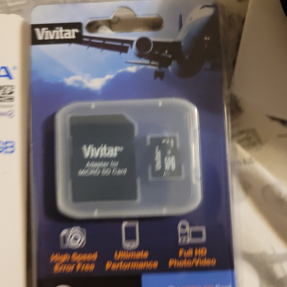 Handheld Polaroid Camera - Picture 4 of 4